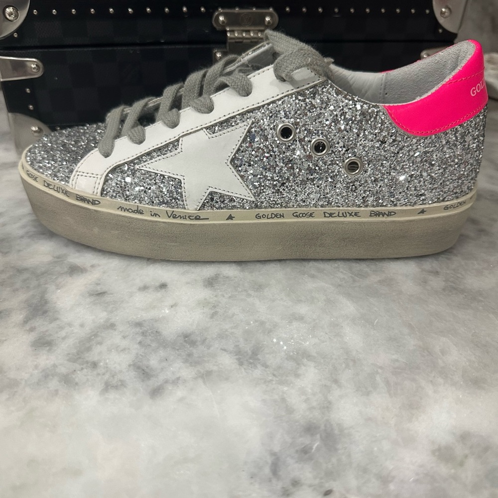 Golden Goose size 37 NWT